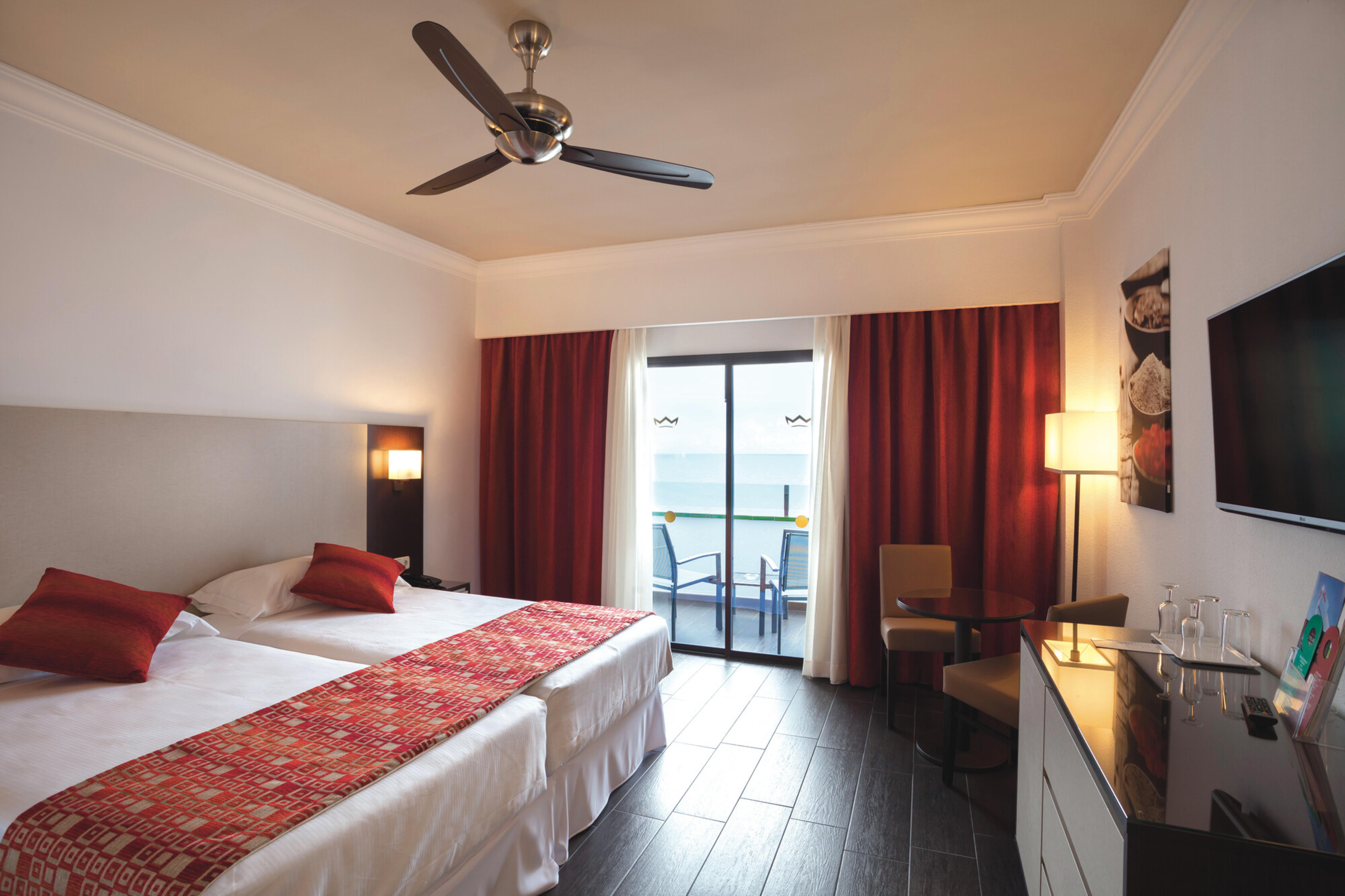 Hotel Riu Monica - Adults Only 内尔哈 外观 照片