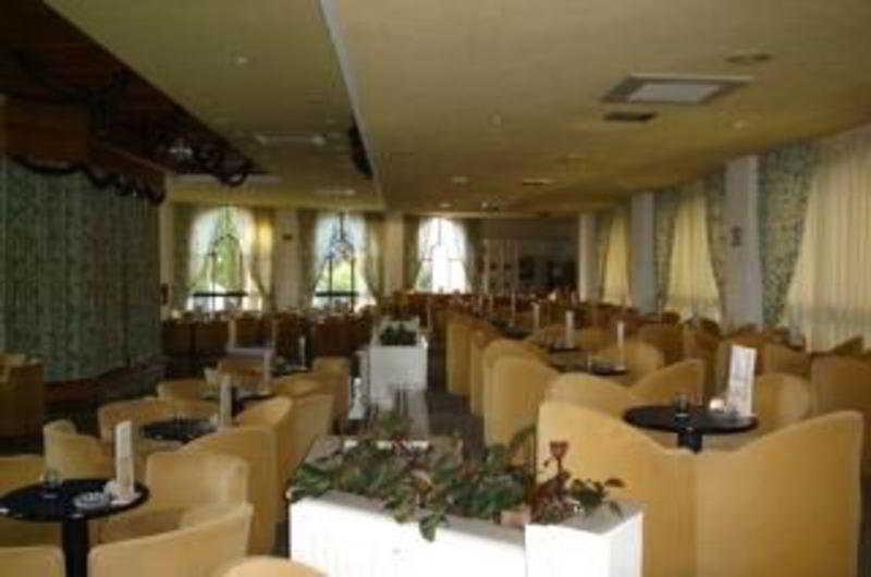 Hotel Riu Monica - Adults Only 内尔哈 外观 照片