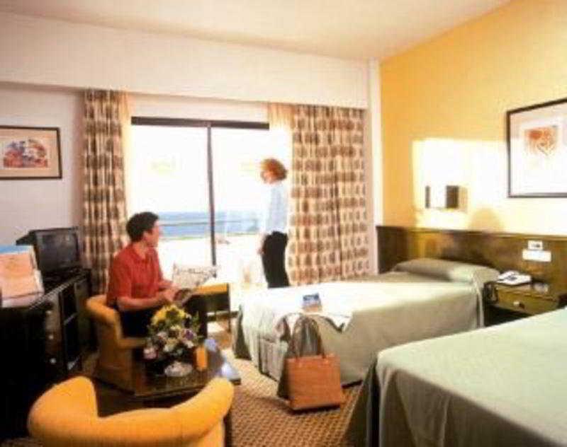Hotel Riu Monica - Adults Only 内尔哈 外观 照片